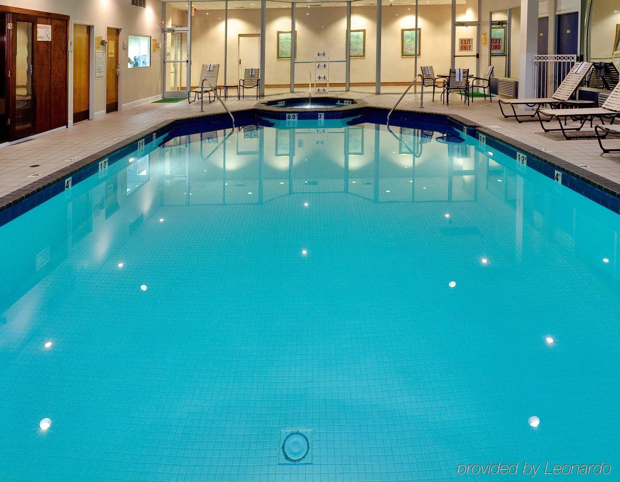 Clarion Pointe Hopkinsville Near The Bruce Convention Center Bagian luar foto