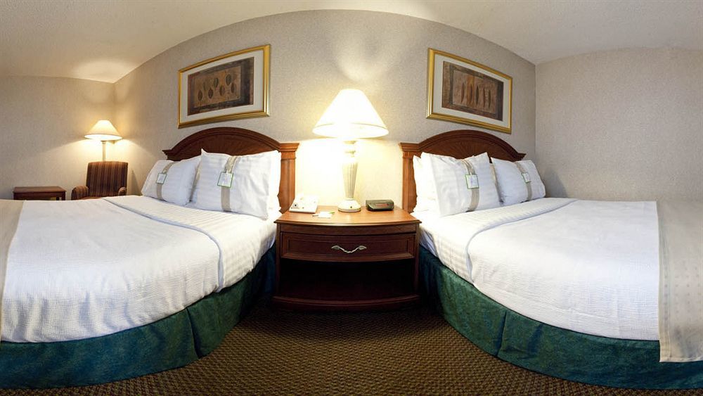 Clarion Pointe Hopkinsville Near The Bruce Convention Center Bagian luar foto